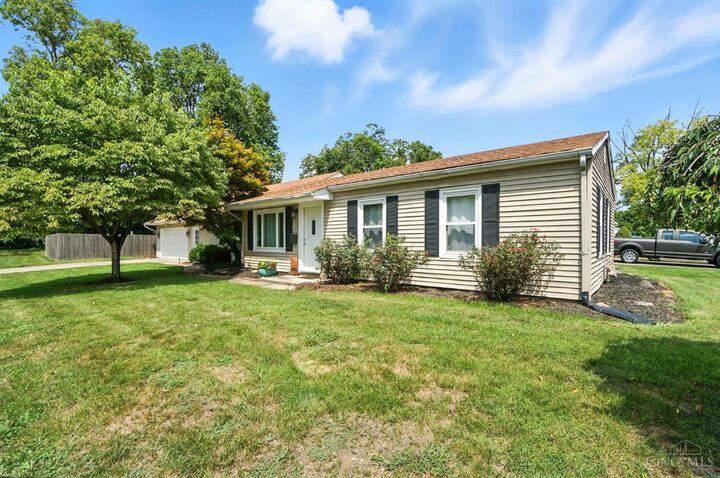 5001 Castleton Drive  Fairfield OH 45014 photo