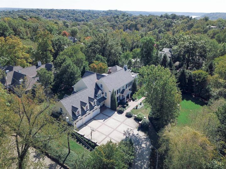 Property Photo:  2727 Walsh Road  OH 45208 