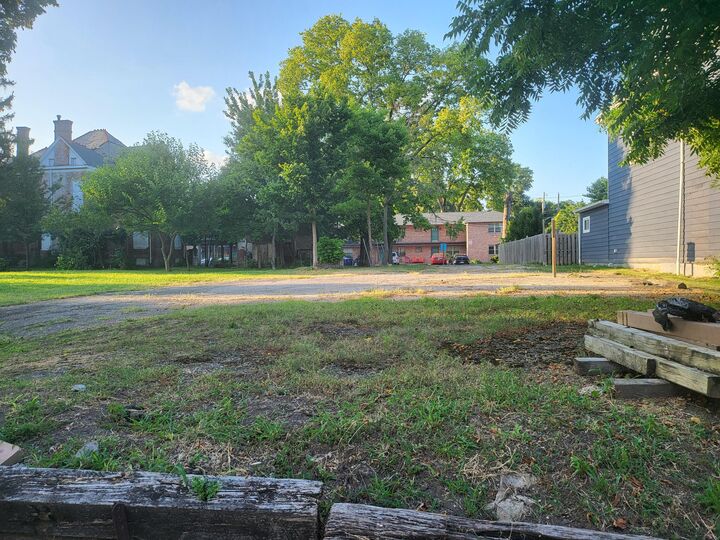 Property Photo: 1302 Fair Avenue OH 43205