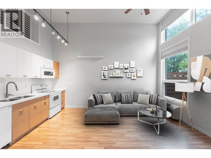 Photo de la propriété:  1550 Dickson Avenue 7  BC V1Y 9Y8 