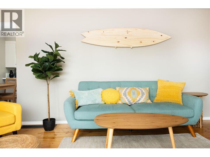 Property Photo:  764 Francis Avenue  BC V1Y 5G5 