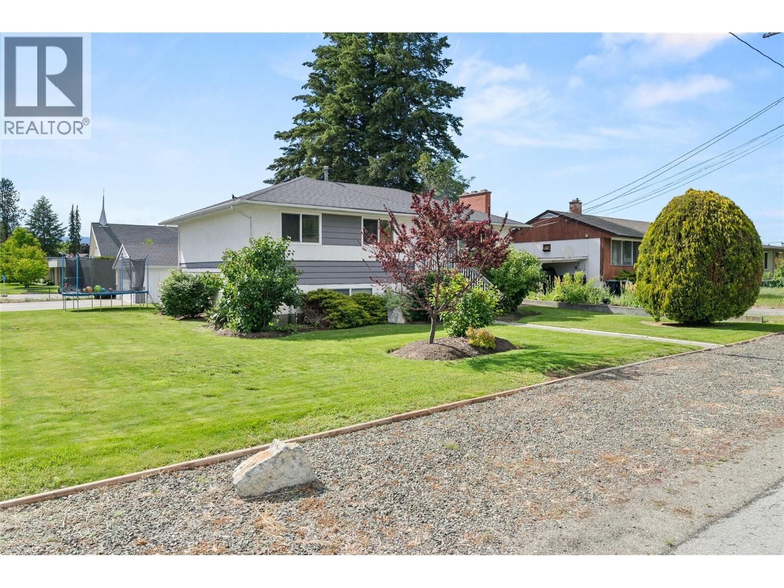 Property Photo: 260 Gibbs Road BC V1X 2W1