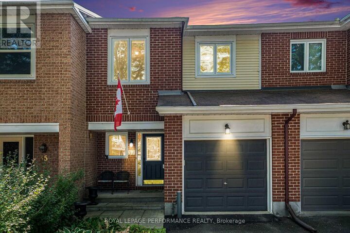 Photo de la propriété:  37 Willwood Crescent  ON K2J 4B2 