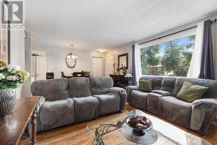 Photo de la propriété: 389 Thomas Street ON K7C 3Z3