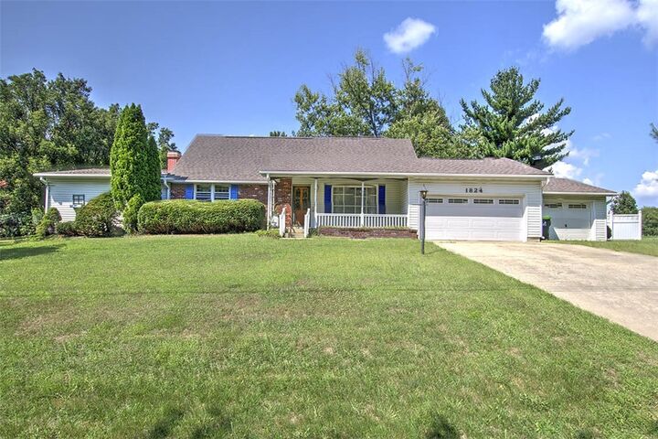 1824 Ferris Drive  Decatur IL 62521 photo