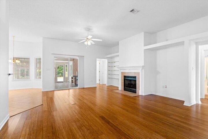 Property Photo:  2025 Resort Street  FL 32566 
