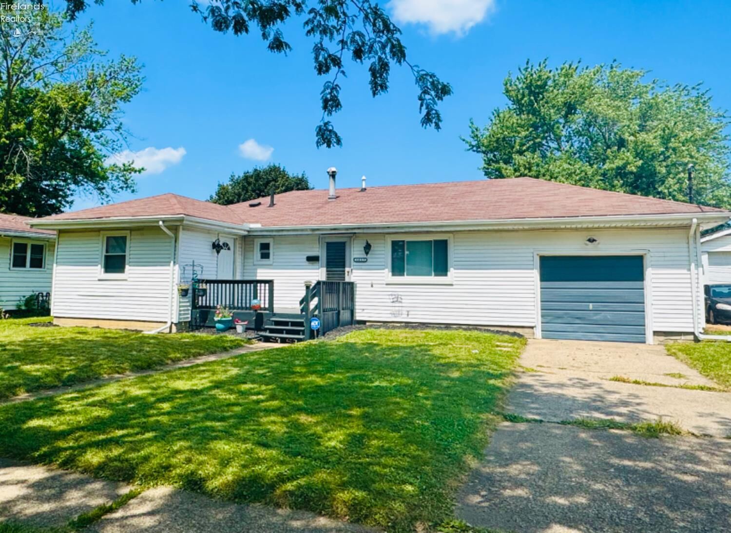Property Photo:  1417 Pierce Street  OH 44870 