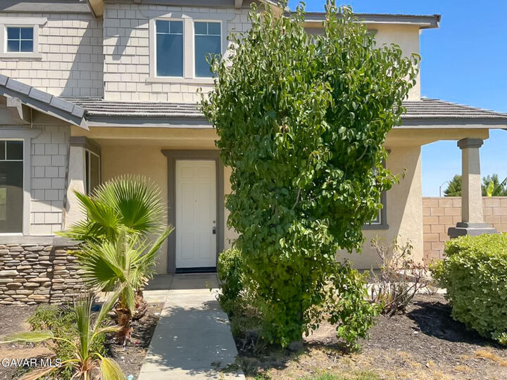 Property Photo: 6727 Miramar Lane CA 93551