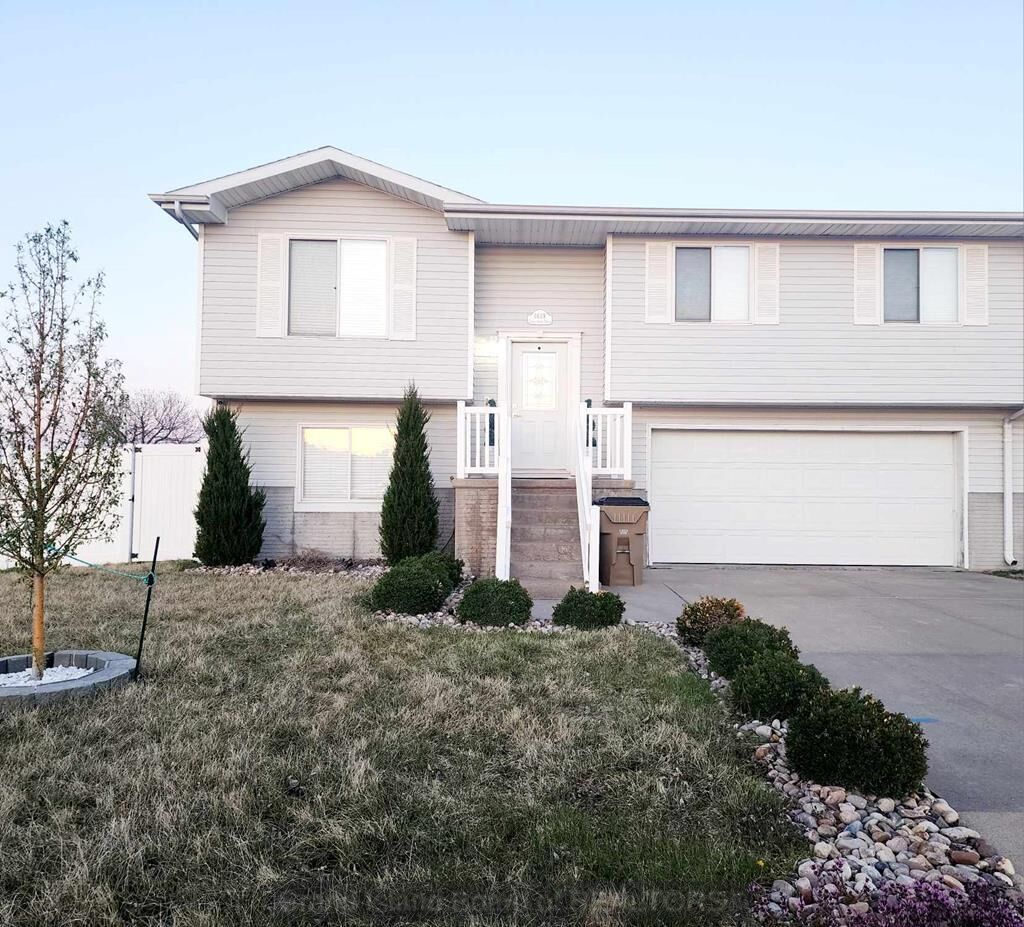 Property Photo: 1839 Santa Anita NE 68801