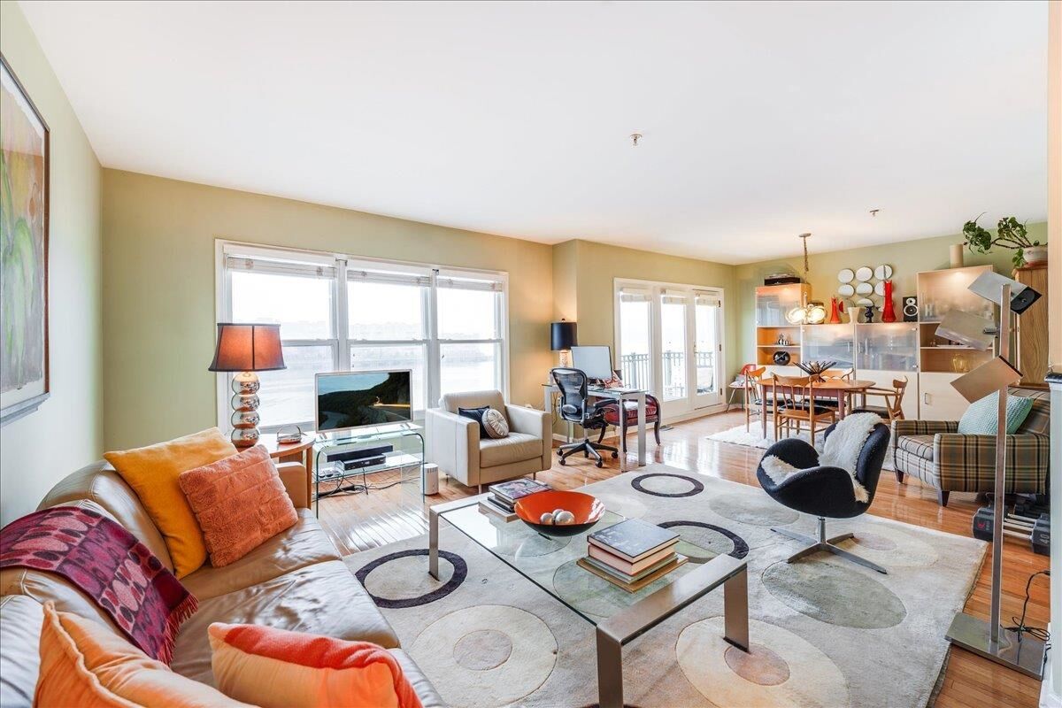 Property Photo:  252 The Promenade 252  NJ 07020 