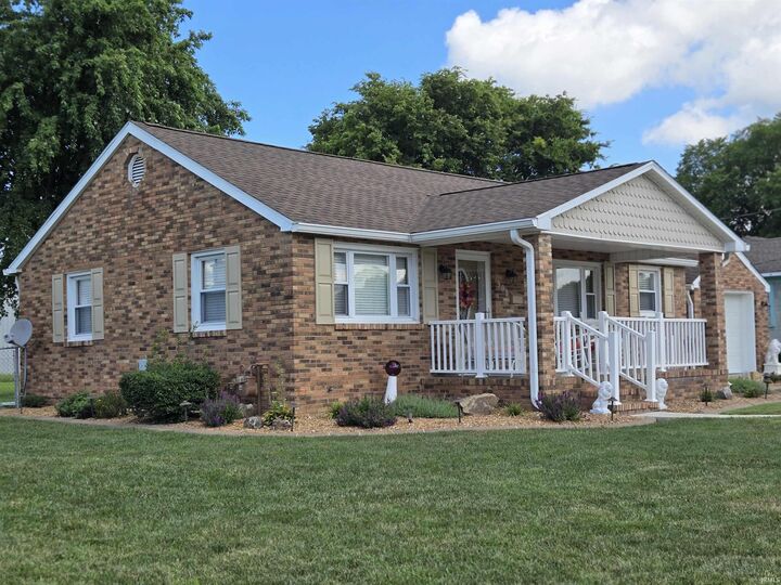 Property Photo: 909 S 13th Street IN 47591
