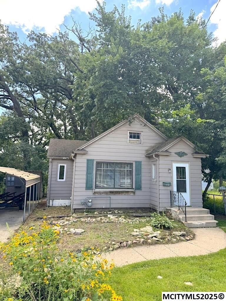 Property Photo:  415 N Shore Dr  IA 50428 