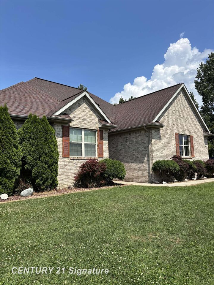 Property Photo:  4437 Pinecreek Drive  MI 48519 