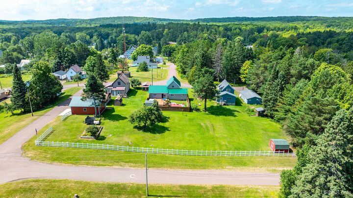 Property Photo:  44190 Eighth Avenue  MI 49905 