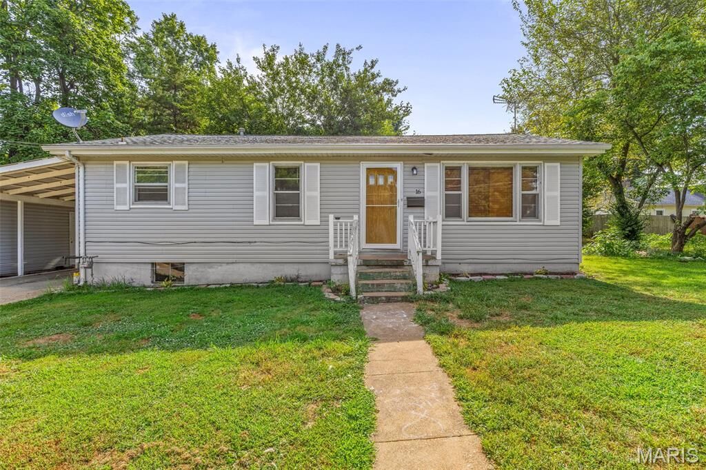 Property Photo: 16 N Alexander Street MO 63640