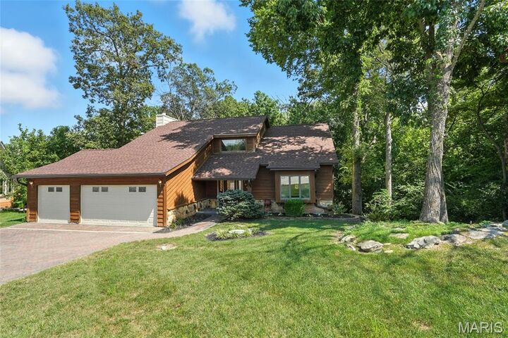 Property Photo: 3605 Meadowglen Court MO 63303