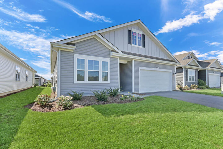 Property Photo: 2281 Redwood Trail IL 60097