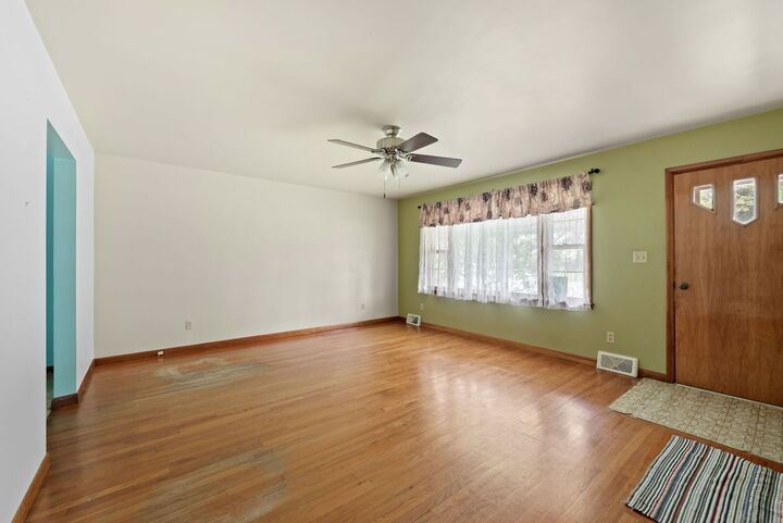 Property Photo: 424 N 4th Street IL 60970