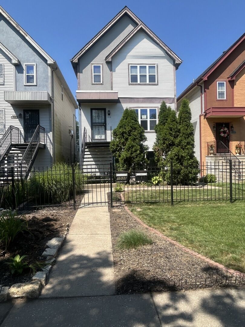 Property Photo:  6538 S Kenwood Avenue 1  IL 60637 