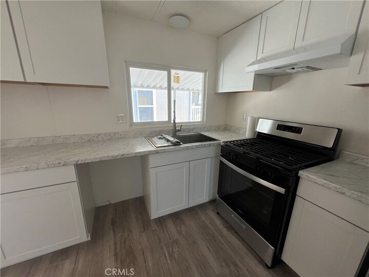 Property Photo:  260 N Lyon Ave 141  CA 92543 