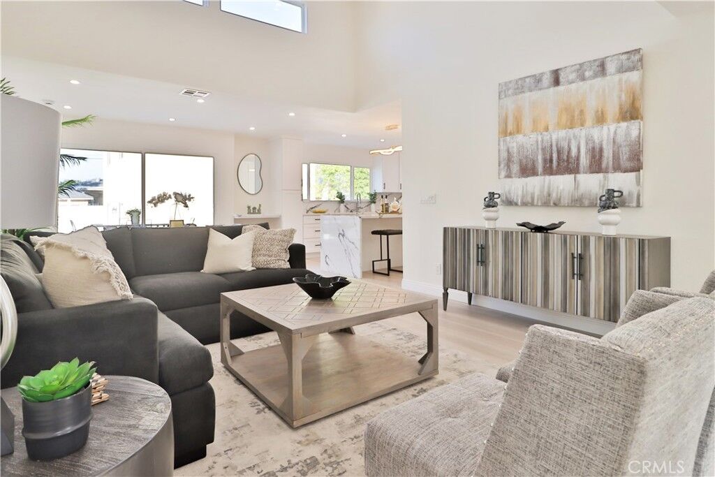 Property Photo:  22131 1/2 Victory  CA 91303 