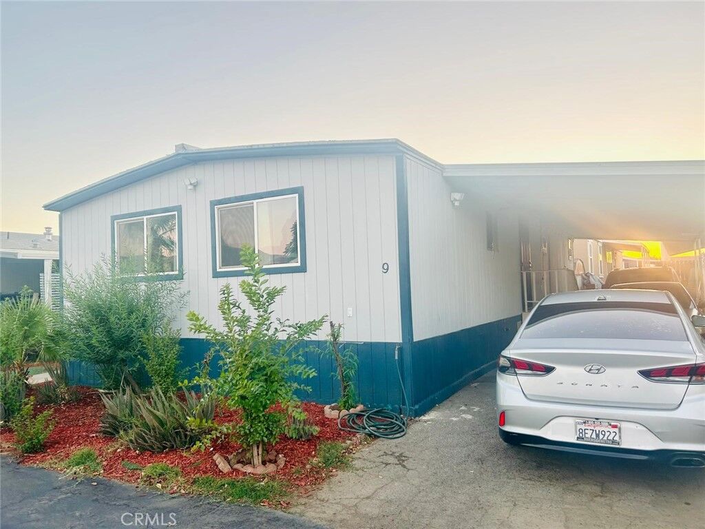 Property Photo:  25350 Santiago Drive 96  CA 92551 