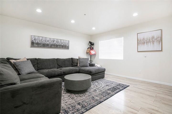 Property Photo: 10894 Olinda Street 109 CA 91352