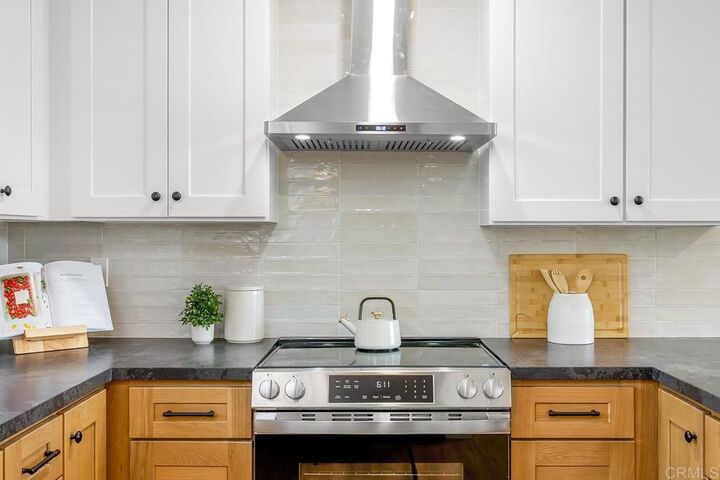 Property Photo: 10437 Hermanos Road CA 92124