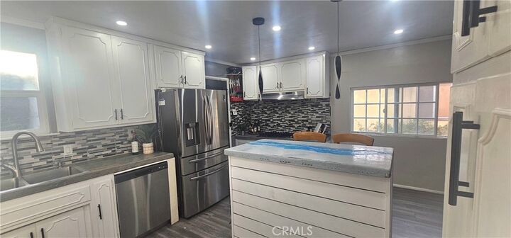 Property Photo: 5937 Castana Avenue CA 90712