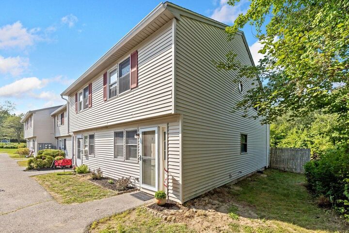 Property Photo:  125 Portland Avenue 9  ME 04064 