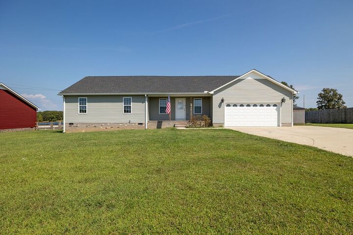460 Northpoint Dr  Summertown TN 38483 photo
