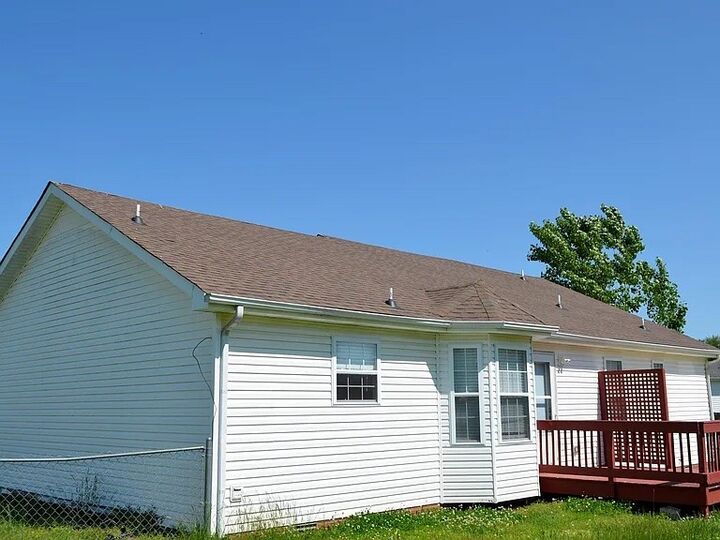 Property Photo: 1104 Connemara Way TN 37040