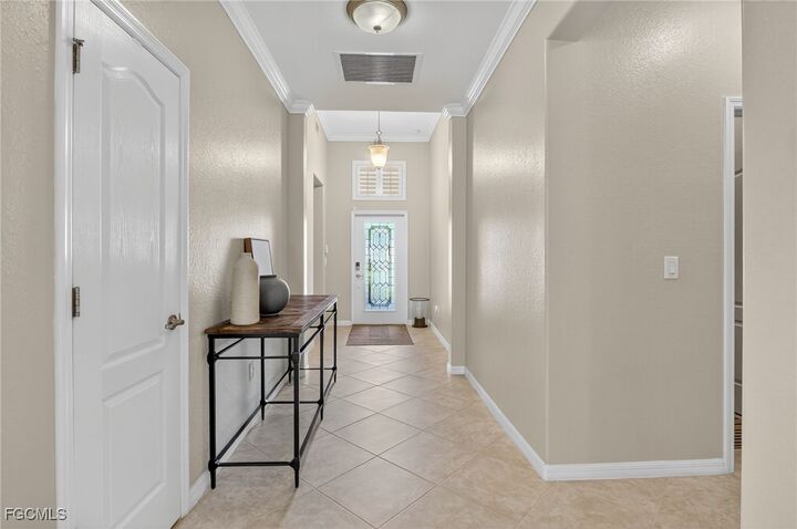 Property Photo: 2073 Fairmont Lane FL 34120