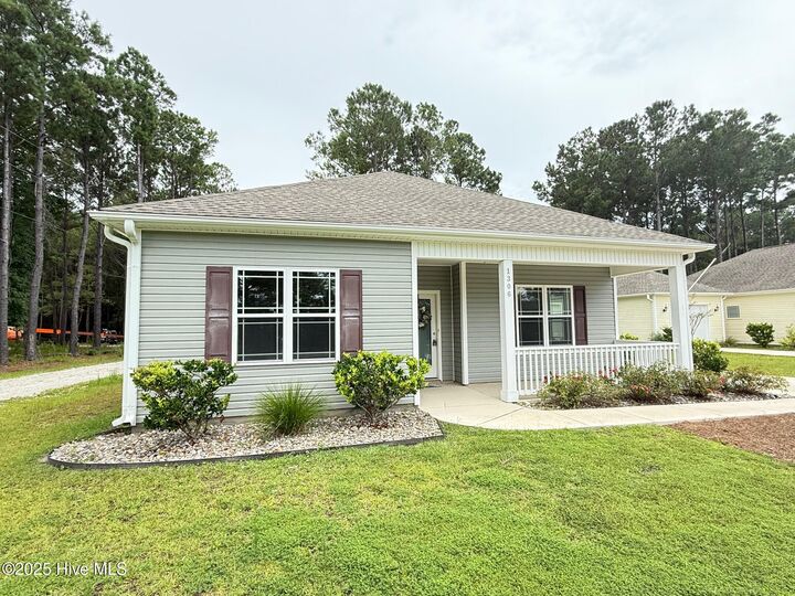 Property Photo:  1306 Old Folkstone Road  NC 28460 