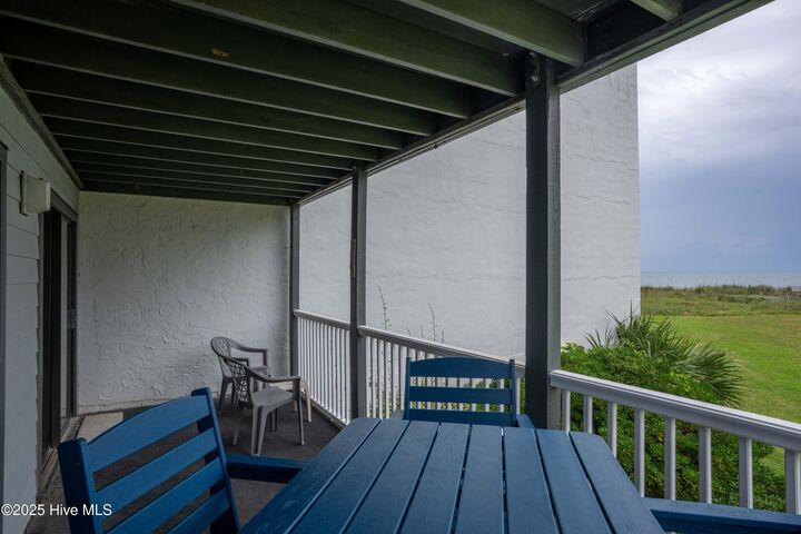 Property Photo: 1896 New River Inlet Road 1104 NC 28460