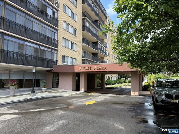 Property Photo:  2185 Lemoine Avenue 6A  NJ 07024 