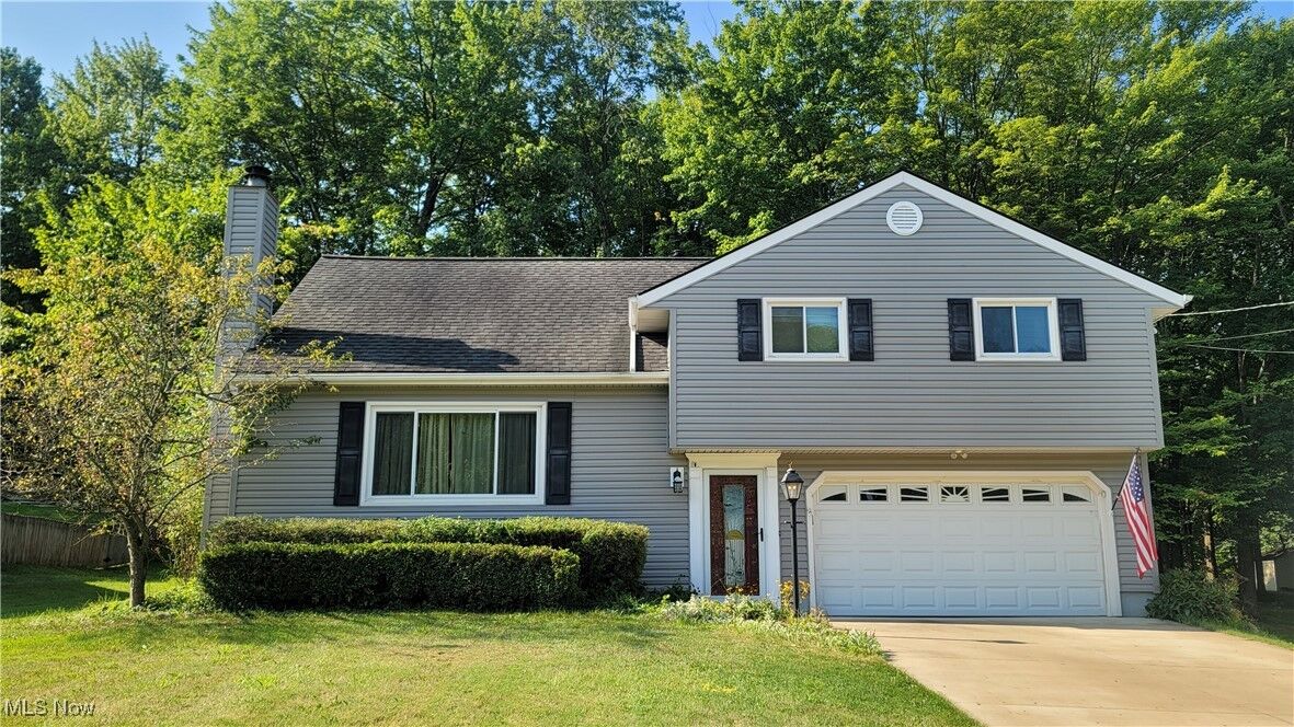 Property Photo: 2182 Sherwin Drive OH 44087