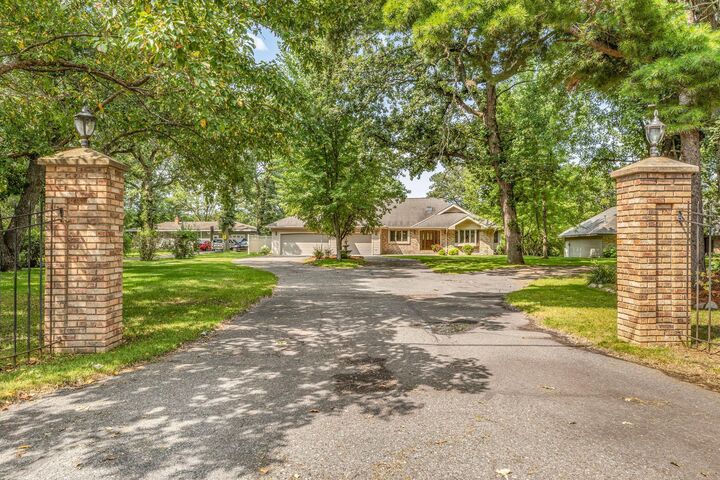 Property Photo: 2725 Park Drive MN 56303