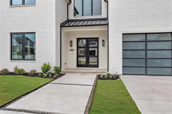 Property Photo: 1920 Shumard Way TX 76008