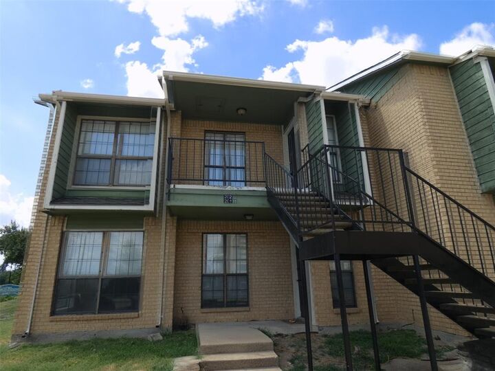 Property Photo:  5805 Lake Hubbard Parkway 202  TX 75043 