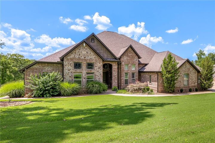 Property Photo:  10107 Noah Road  AR 72736 