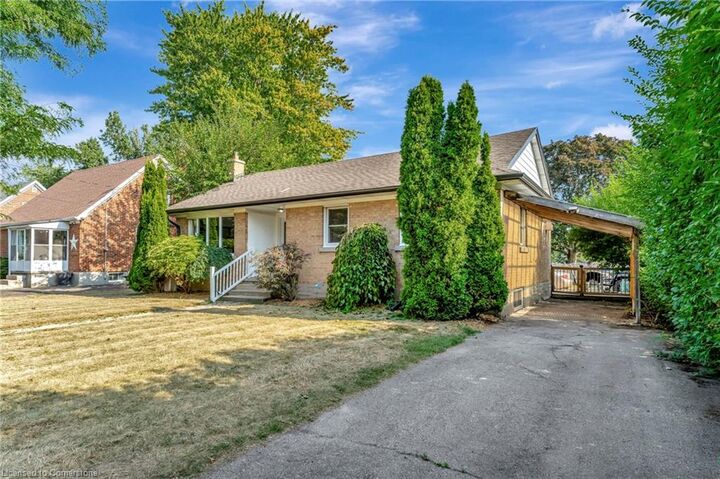 Property Photo: 154 Brentwood Avenue ON N2H 2E1
