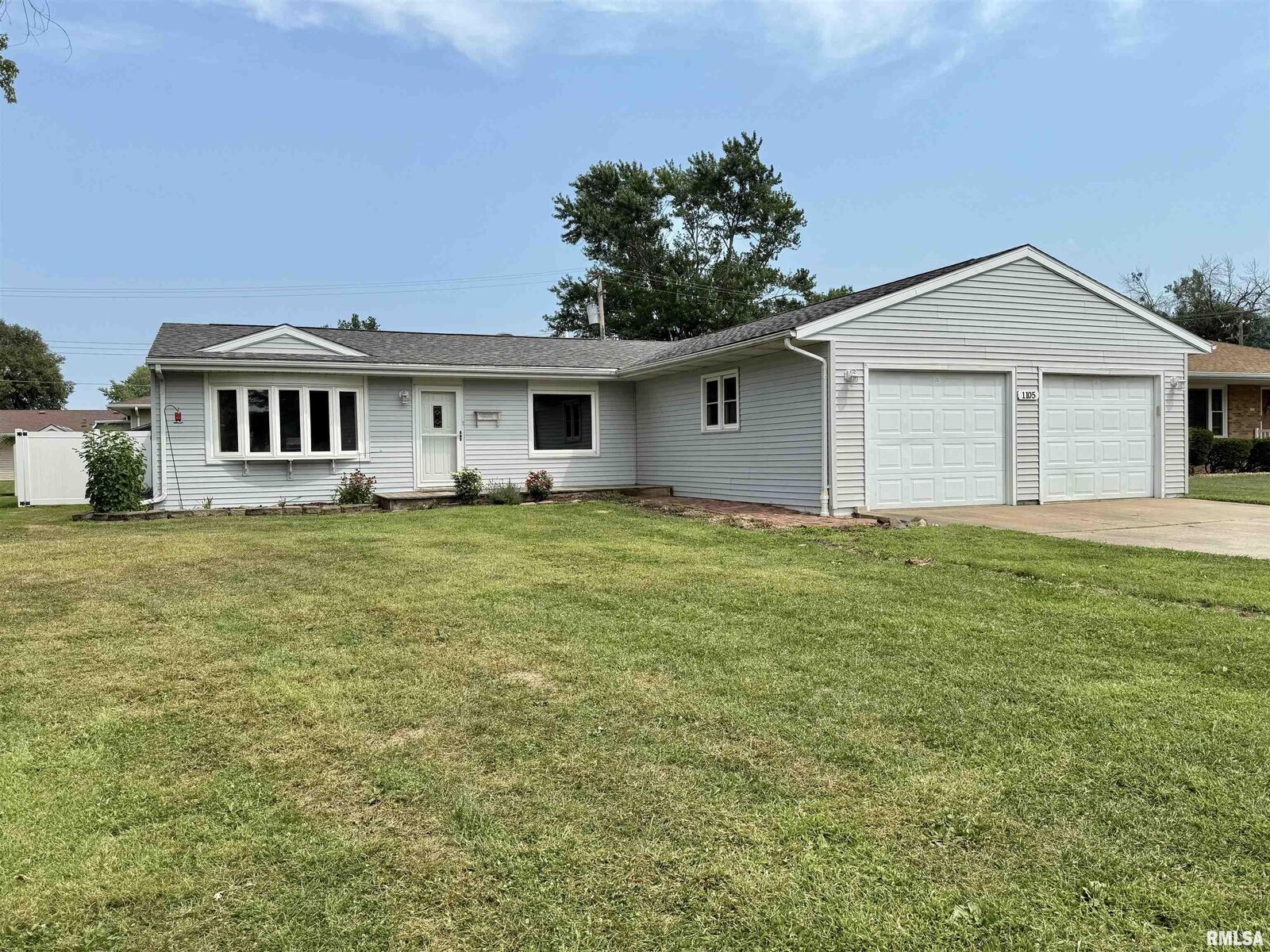 Property Photo:  1105 Lawrence Drive  IL 61520 