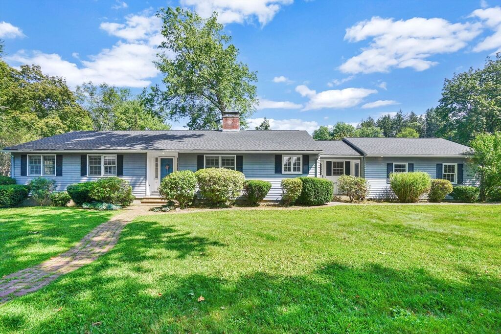 Property Photo:  11 Sycamore Knls  MA 01075 