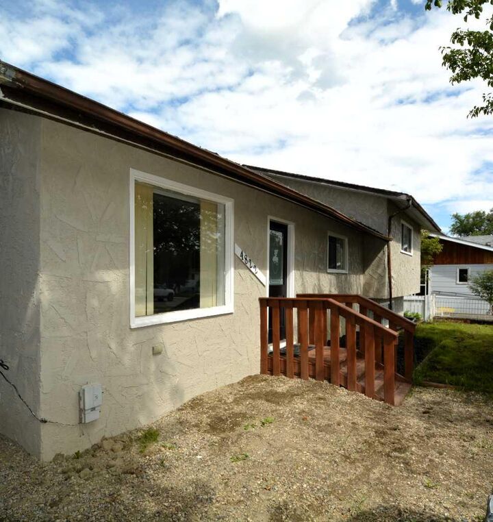 Property Photo:  4822 18 Avenue  AB T7E 1G6 