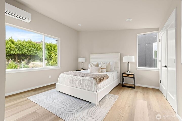 Property Photo:  5125 S Brandon Street  WA 98118 