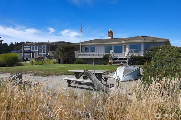 Property Photo: 2070 Shore Avenue WA 98249