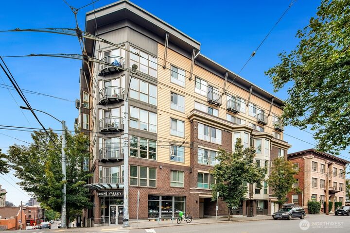 1420 E Pine Street E307  Seattle WA 98122 photo