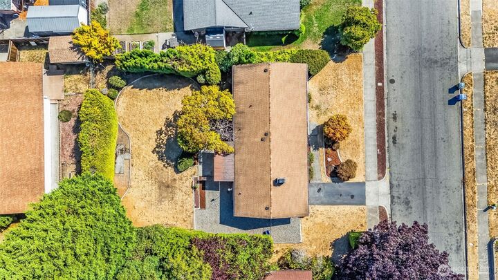 Property Photo:  919 N Winnifred Street  WA 98406 