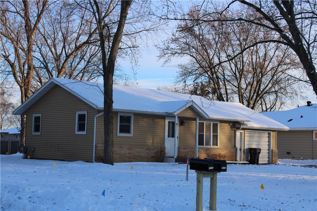 Property Photo: 2517 Blakeley Avenue WI 54701